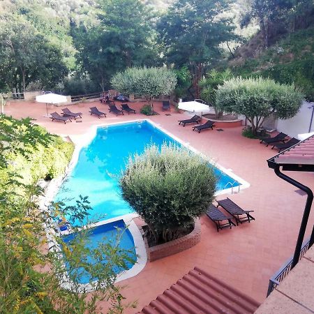 Residenza Mediterranea Цамброне Екстер'єр фото