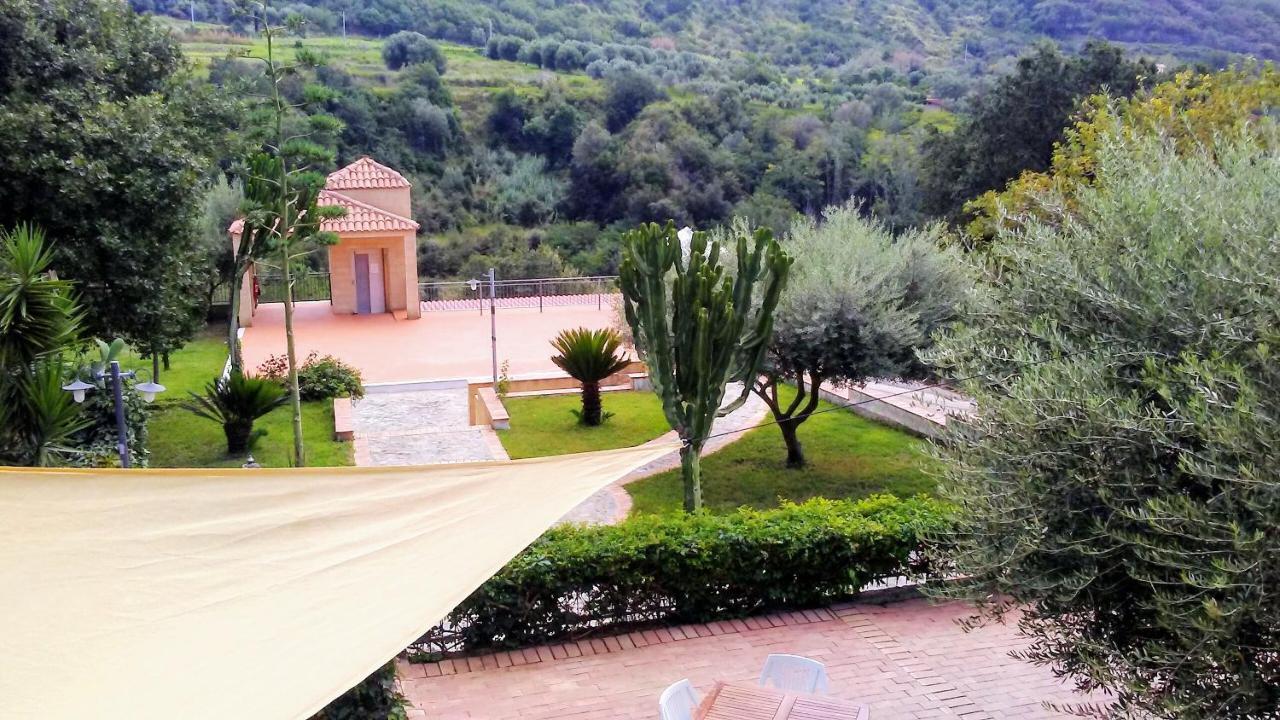 Residenza Mediterranea Цамброне Екстер'єр фото